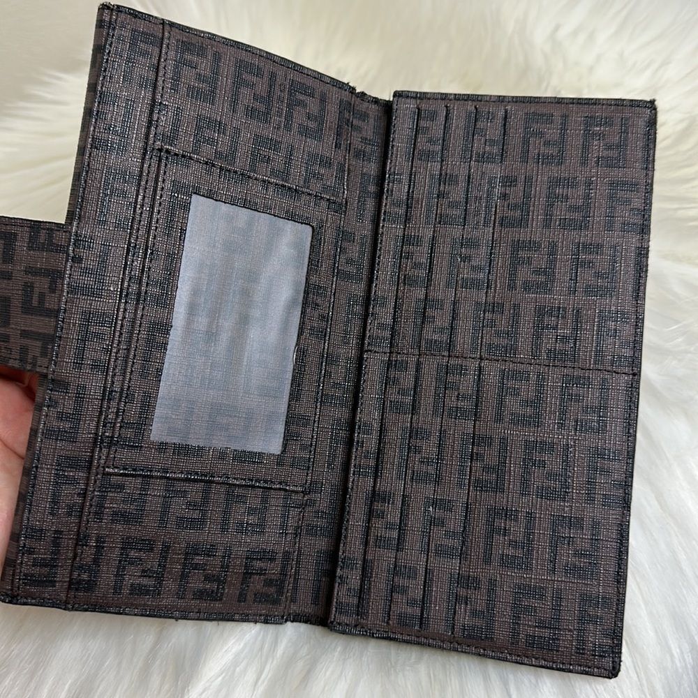 💯Authentic Fendi Monogram Large FF Logo🍀 - Picture 9 of 17